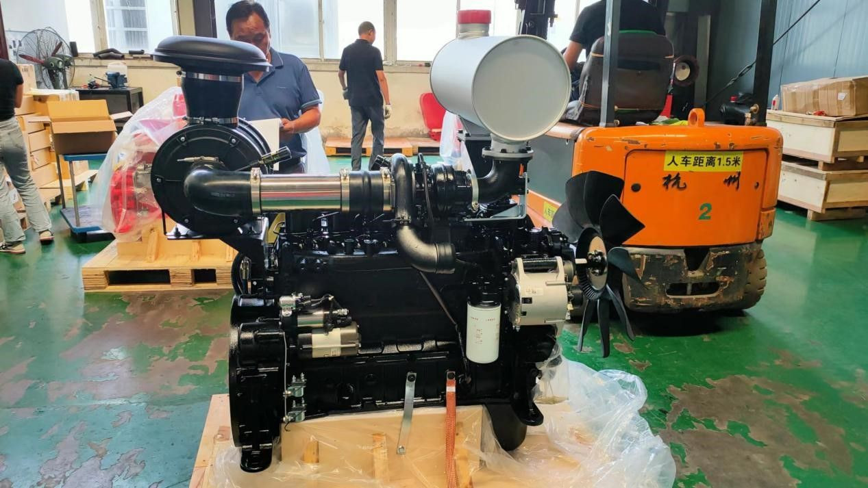 Cummins Engine 6BTAA5.9-C205