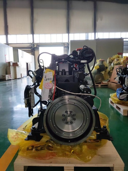 Cummins Engine 4BTA3.9-C125-II